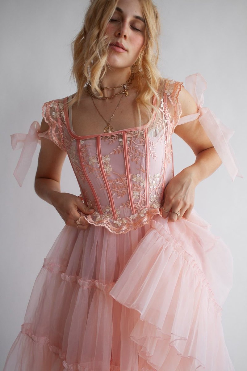 caligulafan05's tweet photo. All ready for hoco 🥳🥳 https://t.co/0JBGp1tpLQ
