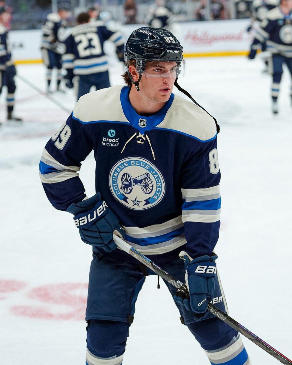 Looking Knies in these @​BlueJacketsNHL threads 😮‍💨 
 [📷](https://pbs.twimg.com/media/HTvdXOIagAAGvxg.jpg) https://pbs.twimg.com/media/HTvdXOIagAAGvxg.jpg ht