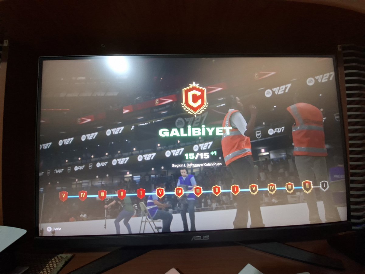 alppinho7's tweet photo. haftanın 2. wlsi bu sefer sevdiğim eski bir esporcu abimin hesabıyla oynadım kadro fena aktı Rank1✅️ letss goo https://t.co/owSQyMMOz2
