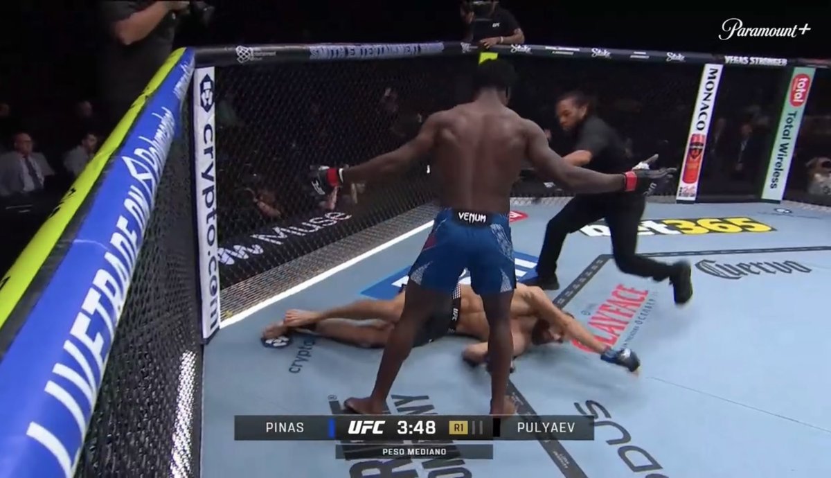 Changuito_MMA's tweet photo. Putísimo mounstro  que es, lo vi pelear en CDMX, incluso lo vi en los pasillos comprando botana de chill jajaja

Su poder y perdición es brutal 
Damián Pinas 🔥🔥

#UFC331 https://t.co/lybzyJLbgo