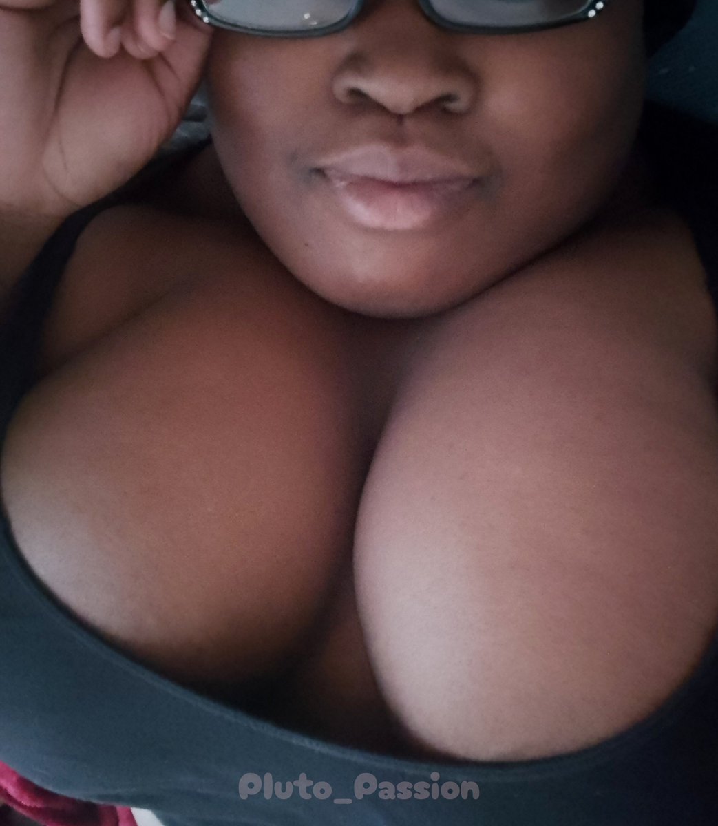 Pluto_passion's tweet photo. Since I have your attention ~ https://t.co/tc7Ki4sxDN

New Sub tier to access my discord server!

{Still a work in progress}

Discord perks
- Play games &amp; win prizes 😘
- Watch movies
- Early content
- Vc w/me 😜

#bbw #ebony #fansly #nsfw #tits https://t.co/cs9GR8VLit