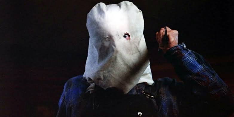 TerrorContexto's tweet photo. O visual do Jason em Sexta-Feira 13: Parte 2 é na minha opinião um dos melhores do personagem.

Apesar da máscara de hóquei ser a marca registrada dele. O saco de estopa passa uma vibe de mistério e isso é bem maneiro. Fora que essa é a primeira vez que vemos Jason como adulto. https://t.co/BkO7b7OsoH