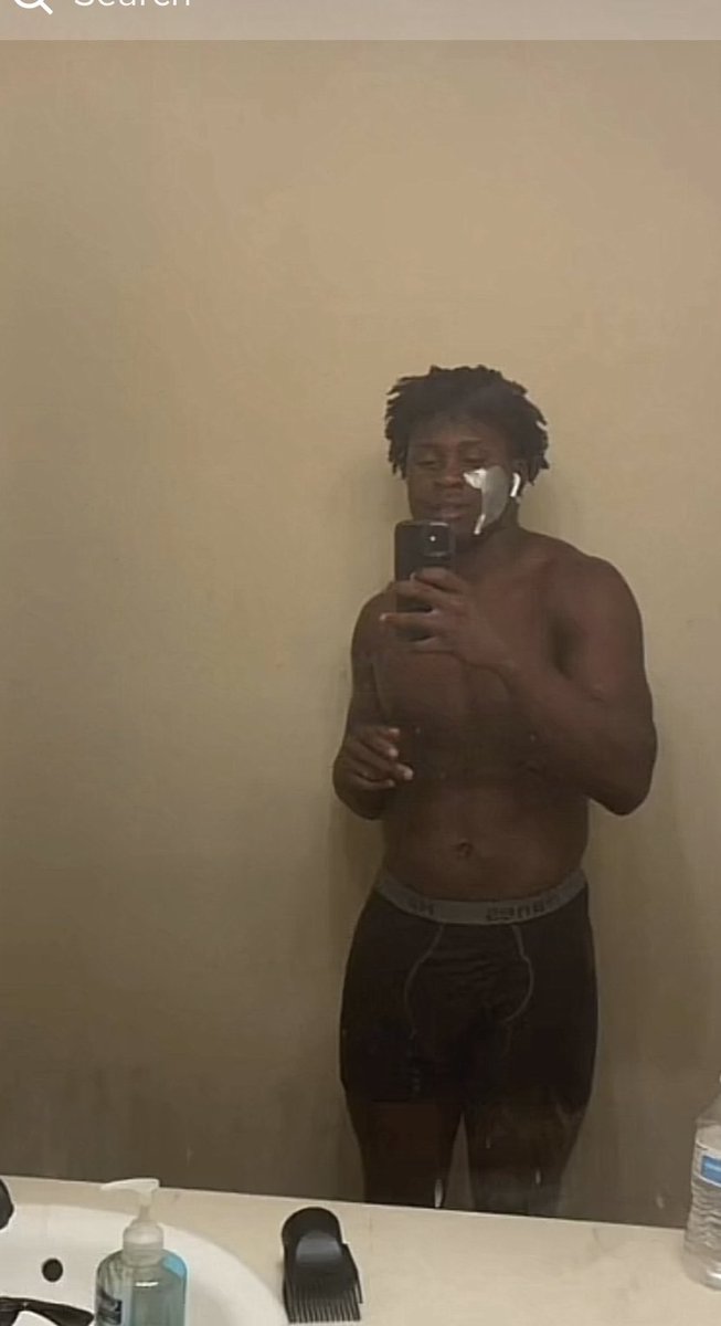 eatdatbutt556's tweet photo. Look what that money make a btch do. Hmu for fat chocolate butt tiktoker. #bait #DL over 20 vids. https://t.co/Hlv1xQrOkY