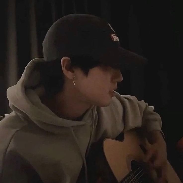 bydobleknotk1's tweet photo. minsung au | Um jovem que luta diariamente contra a depressão vê sua rotina mudar ao conhecer um cara sonhador movido pela música. https://t.co/UaiqMlGCti