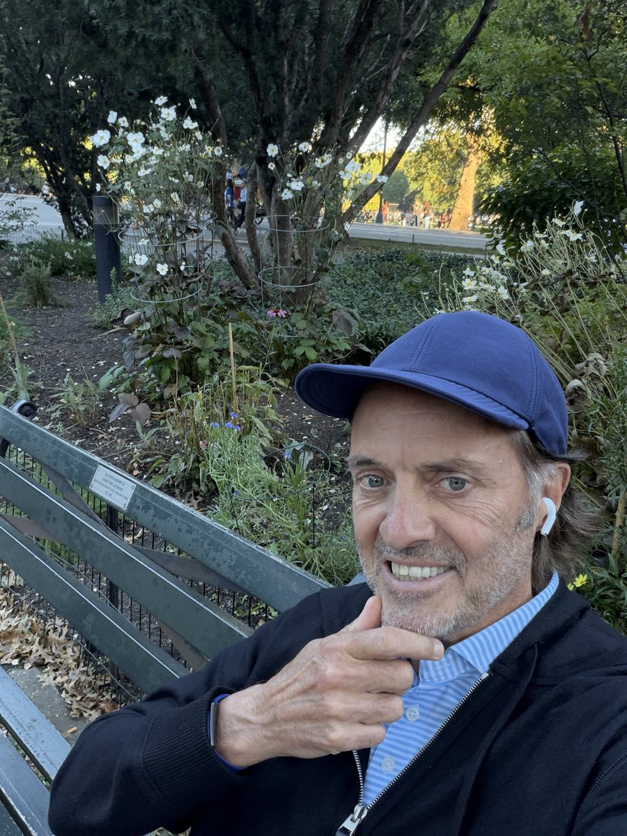 JohnLegere's tweet photo. You know…this resting thing isn’t half bad. https://t.co/PEtvzd4gGz