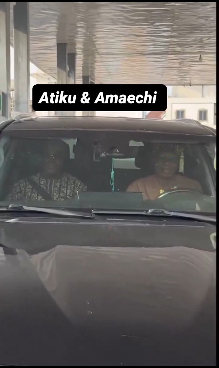 Maga_Yila's tweet photo. Atiku &amp; Amaechi went into the streets to buy fuel at pump station with security 😉

Wow 😮 They even go with no driver. They drove themselves to signal Nigerians how they will drive them to prosperity 🙌

I dare Tinubu &amp; Shettima 😁 https://t.co/ev5vF5TNSa
