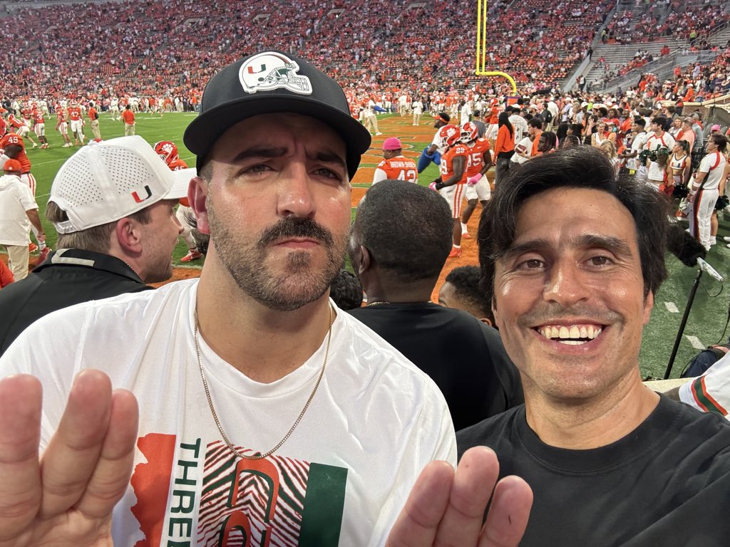 CanesInSight's tweet photo. 1-0 https://t.co/GZwh4BrNOy