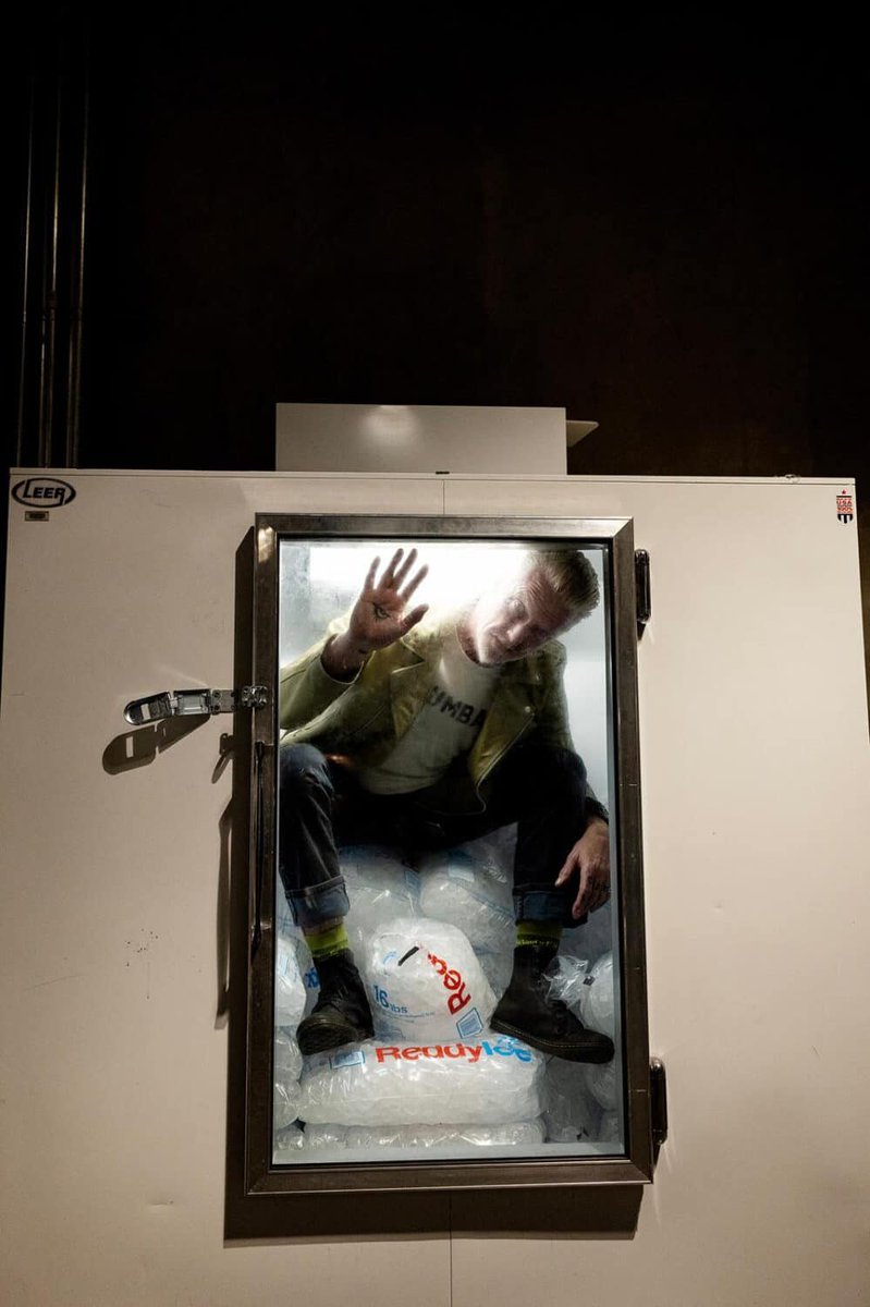 sofzkiwii's tweet photo. me when I'm locked inside the employment freezer and come out with a new profession https://t.co/Dfrd3FgAS9