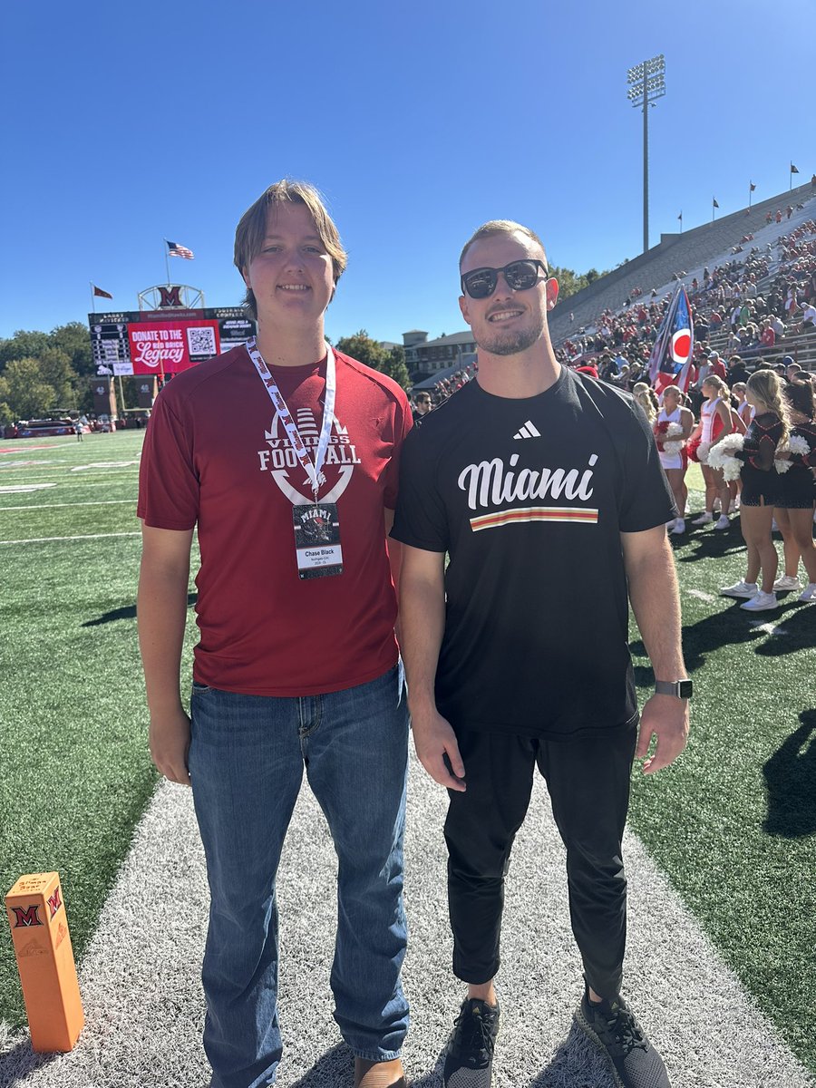Chase_Black71's tweet photo. After a great conversation with @Brett_Meyer2 I am blessed to receive my first Division 1 offer‼️ @Coachjpatton @LeoOtt123 @drew15martin @Martin_Miami_HC @ChadSimmons @RustyMansell_ @CoachReg28 @willyMtheo54 @cferdinand_21 @najehwilk @baconnetworkllc @kwhit4 #AGTG #HAWKS https://t.co/Rhwx4Rz4hm