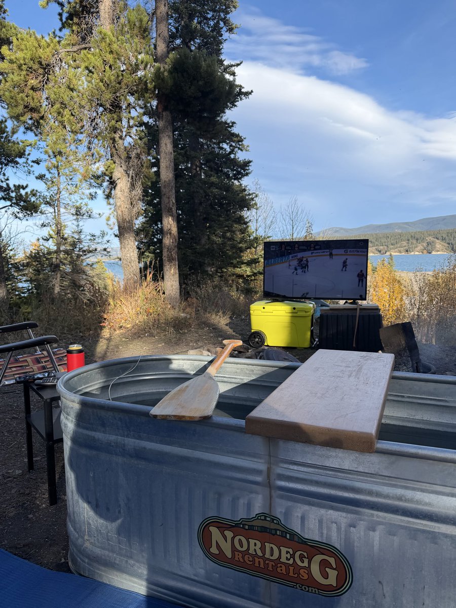 LEDR29's tweet photo. Alberta things.  #LetsGoOilers https://t.co/9Usny3uYbG