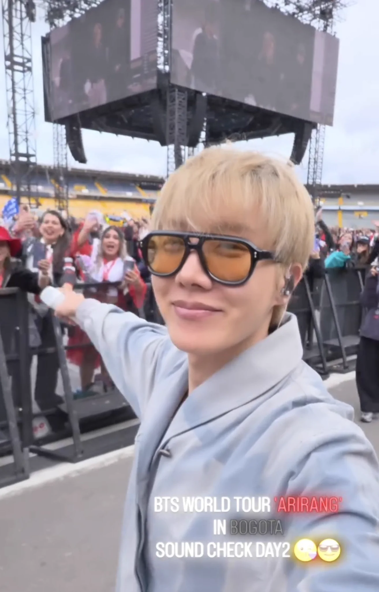 HobiCasa ⊙⊝⊜ HEARD TEAR & 00:00 LIVE😭 🇨🇦🪥🤳👟 on X: 