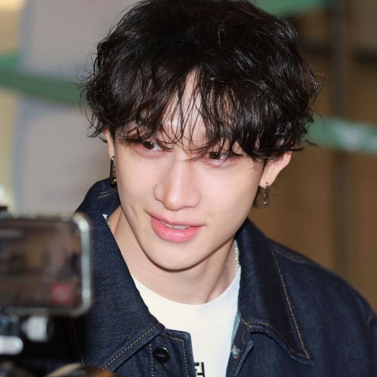 cbanglips's tweet photo. bangchan você nunca vai me fazer odiar seus cachinhos https://t.co/W36jTvOfDZ
