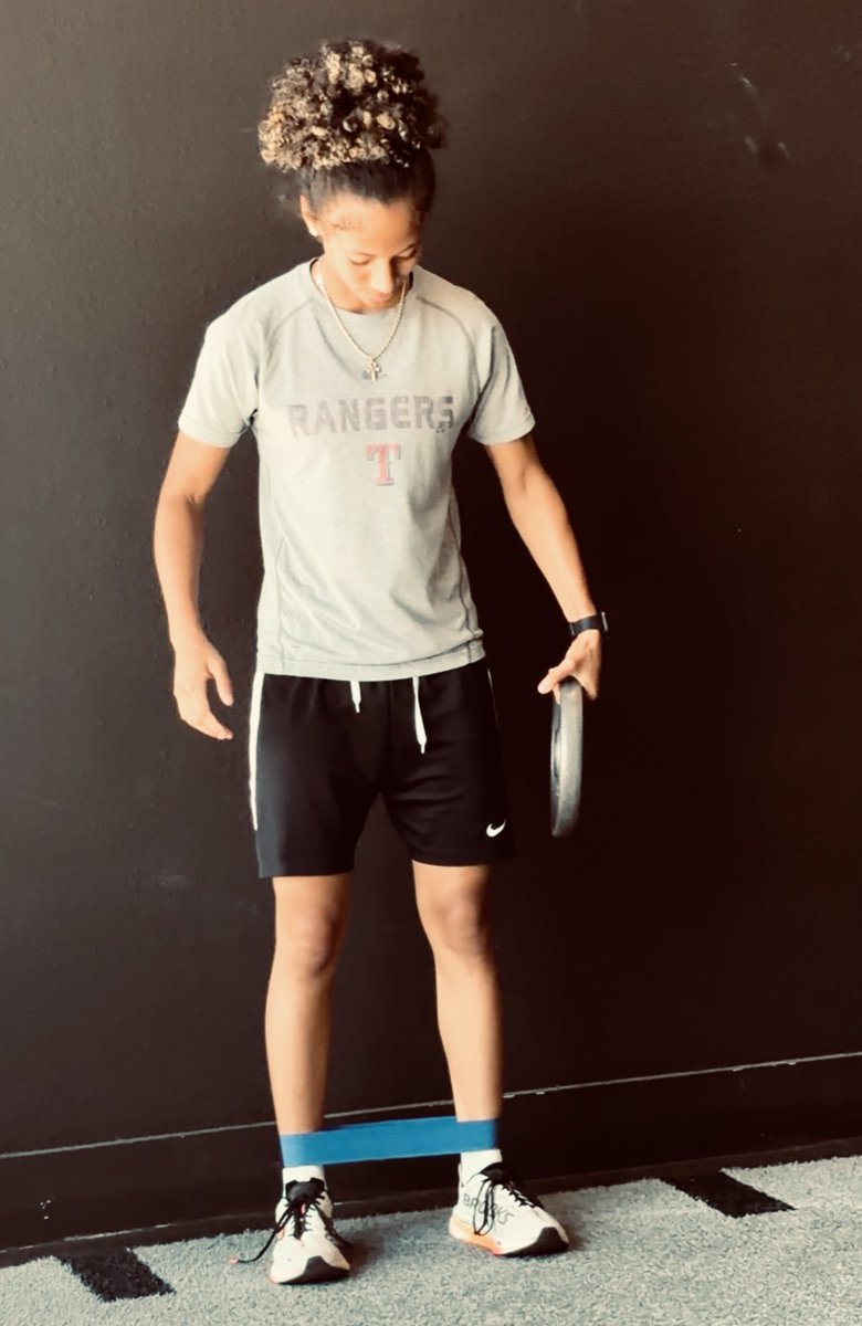 BrieBuckley07's tweet photo. They will see the times in the spring. But right now, I’m focused on the work. 

Hitting the track. Putting work in the gym. Recovery. Repeat. 

Building towards the strongest and fastest version of myself for the senior season. 

#Classof27 #Offseason #SeniorSzn #prep1athlete https://t.co/wRFiar1Ohr