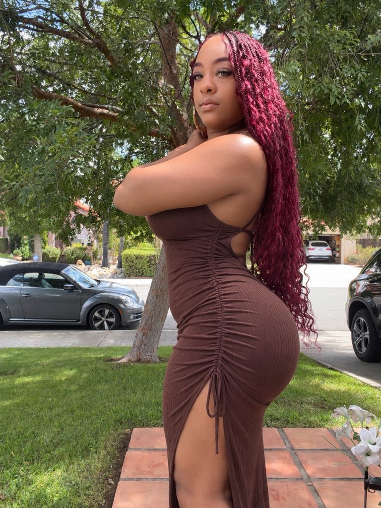 naturalasskey10's tweet photo. Hey 👋🏾 Say hi if you're single 😍?
#Florida #fyp https://t.co/8HOR2uRYHd