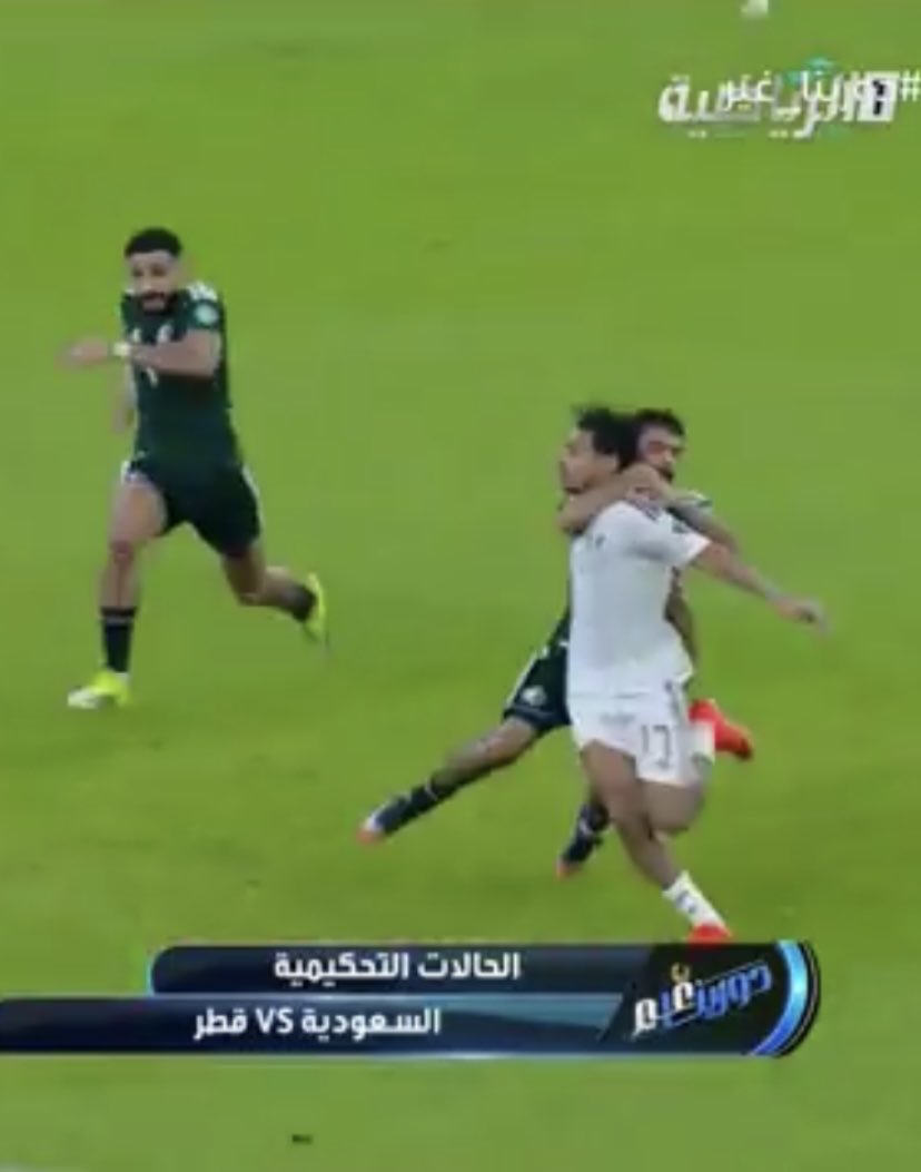 _610981481807's tweet photo. #كاس_خليجي_٢٧ 
#السعودية_قطر 
#السعودية_الامارات 

يوجد ثلاث كروت حمر للسعودية في مباراة السعودية وقطر https://t.co/DZH9pMIan3