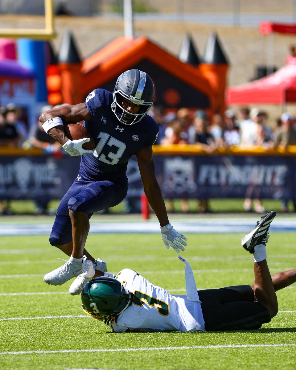 MinesFootball's tweet photo. Don't miss us. 

📸 Brinda Malik / Ben Tomlinson

#HelluvaEngineer⚒ https://t.co/NA6mpWATSc