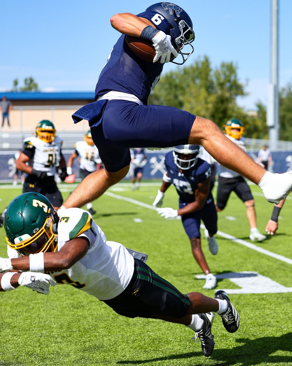 MinesFootball's tweet photo. Don't miss us. 

📸 Brinda Malik / Ben Tomlinson

#HelluvaEngineer⚒ https://t.co/NA6mpWATSc