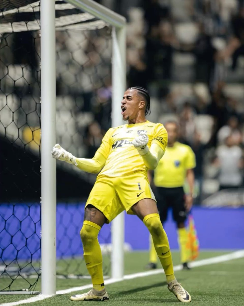 OledoCam's tweet photo. Esse cara é foda pra caralho 🧤🐔 https://t.co/iQoV7LnQWS