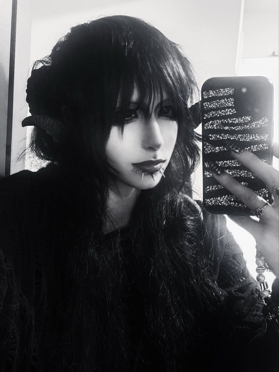 kinbakumo's tweet photo. i summon u 🖤 https://t.co/nInNo1Jo7x