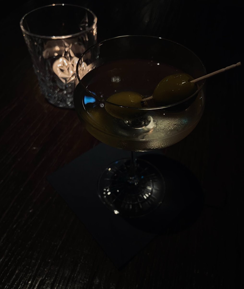 wanderllie's tweet photo. Life is better with a martini in hand and an olive on the side. https://t.co/gRkcl97wP1