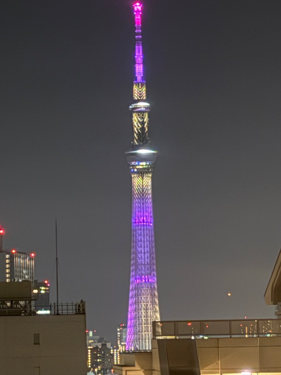 asakusa_navi's tweet photo. 🌟東京スカイツリー＆浅草情報🌟

おはようございます🙇‍♂️

浅草は雲あり青空⛅️

雨から解放☂️

空気感が秋らしくなってきた🍂

浅草観光日和☺️

今夜のライティングは『雅』✨

今日も一日よろしくお願いしますm(_ _)m

#浅草
#浅草天気
#スカイツリーライティング
#浅草なび

https://t.co/WJNvzCTOqf https://t.co/S7mYauqbX2