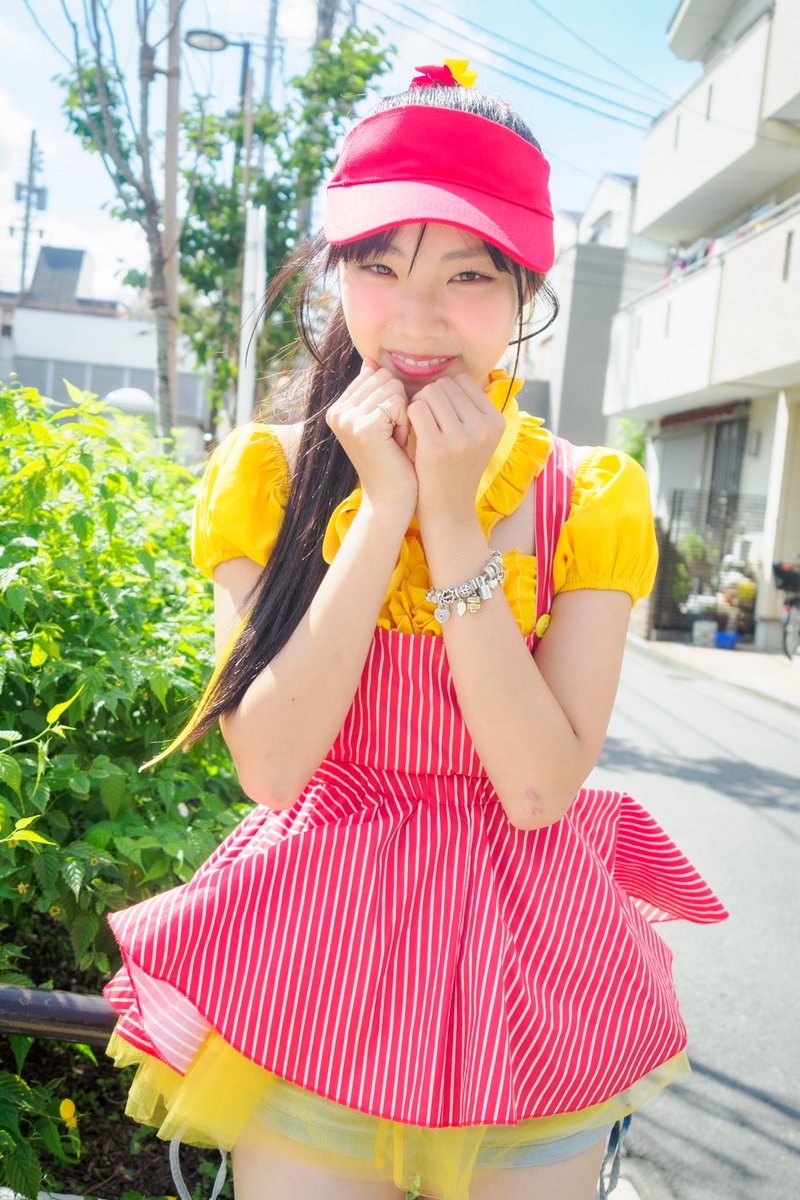 umesan200x's tweet photo. ライブ中に目が合った時もっとニコッとしてよ〜🥹とひまりちゃんから言われてしまったのですが…いまだにひまりちゃんのかわいさに慣れなくて照れて緊張しちゃうんです〜😇
#丸上ひまり🩷
#CHEERFUL #チアフル https://t.co/u4D2zUxidZ