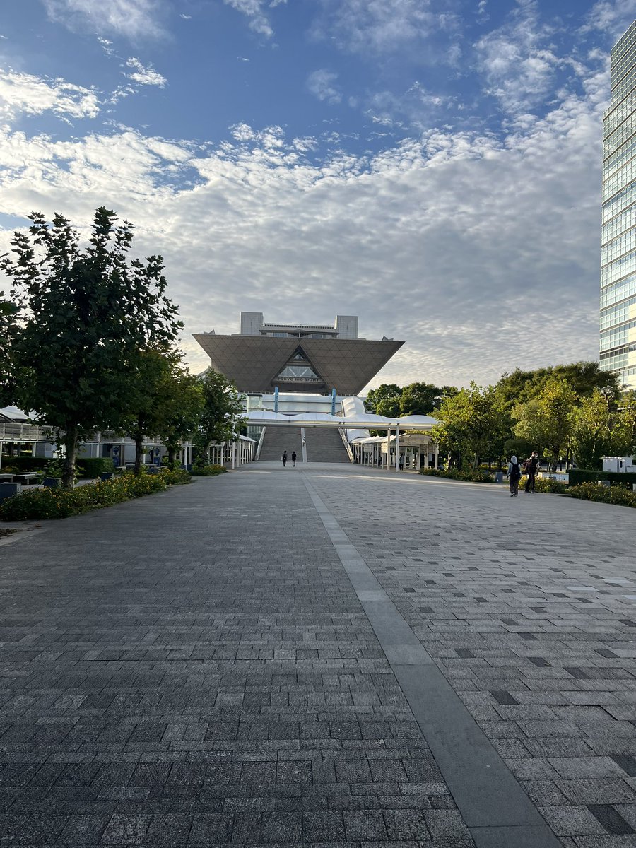 kkrr_j's tweet photo. で、かい https://t.co/k7tVWdd7g0