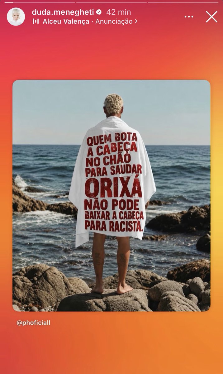 JusFuracoes's tweet photo. O racismo se combate na estrutura, nas atitudes do dia a dia no posicionamento diante de falas e comportamentos racistas. Silêncio e omissão também sustentam o racismo. O racismo não é seletivo. Precisa tbem sangrar em mim e me incomodar mesmo qdo parte dos "meus". 🤎✊🏾 https://t.co/en5TNof5Zu
