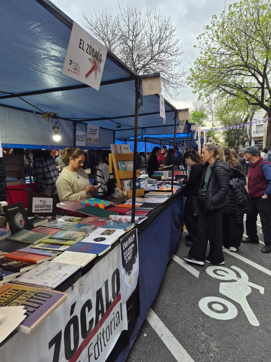 Grupo_Paternal's tweet photo. #GPenLugares.
Feria del libro de Flores. Qué linda que es la movida cultural barrial de esta ciudad https://t.co/Enz9lk907d