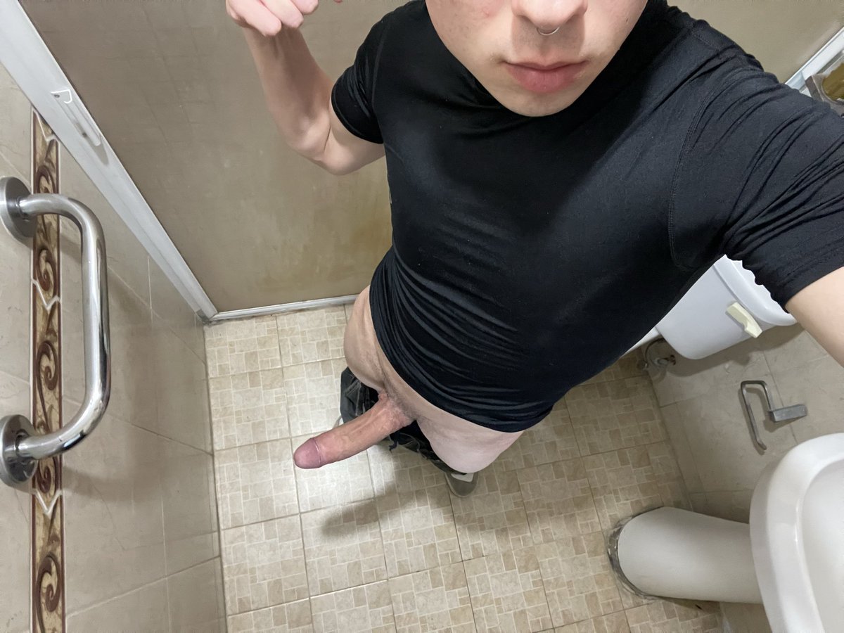 twinkit0p's tweet photo. Como me encanta tocarme la vez like si me haces feliz con tu culo 😈🥵 
Sígueme en ig @twff_mats https://t.co/Z26jsGbr26