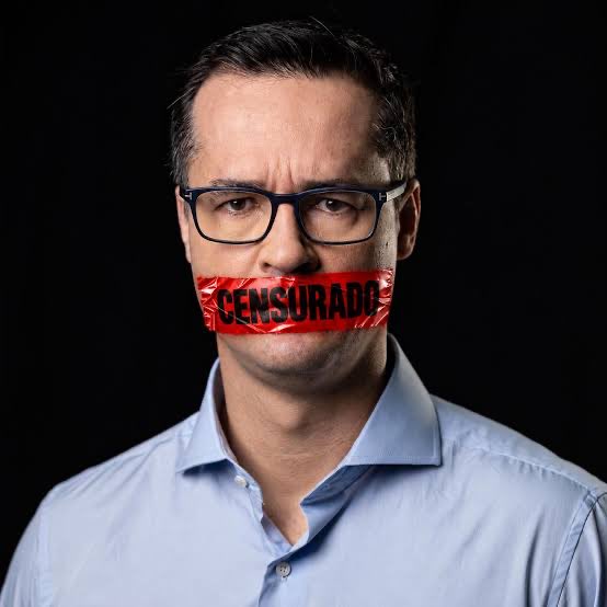MeninRibeiro's tweet photo. Flávio tinha que anunciar AGORA que a sua primeira indicação ao STF será Deltan Dallagnol (@deltanmd).

Bora, Flávio! @FlavioBolsonaro 

Não vamos desistir do Brasil, os ditadores vão cair todos, um por um!

#DeltanNoSTF https://t.co/xC8e92IP1a