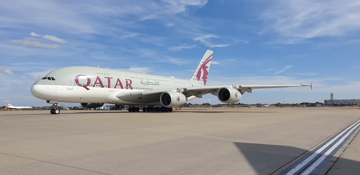 La76553581Lane's tweet photo. @jasonlanesplanes Qatar Airways Airbus A380-861 A7-APH Heathrow Airport 10-8-2026 #qtr #qatarairways #airbus #a380 #a388 https://t.co/iXfmyzm72G