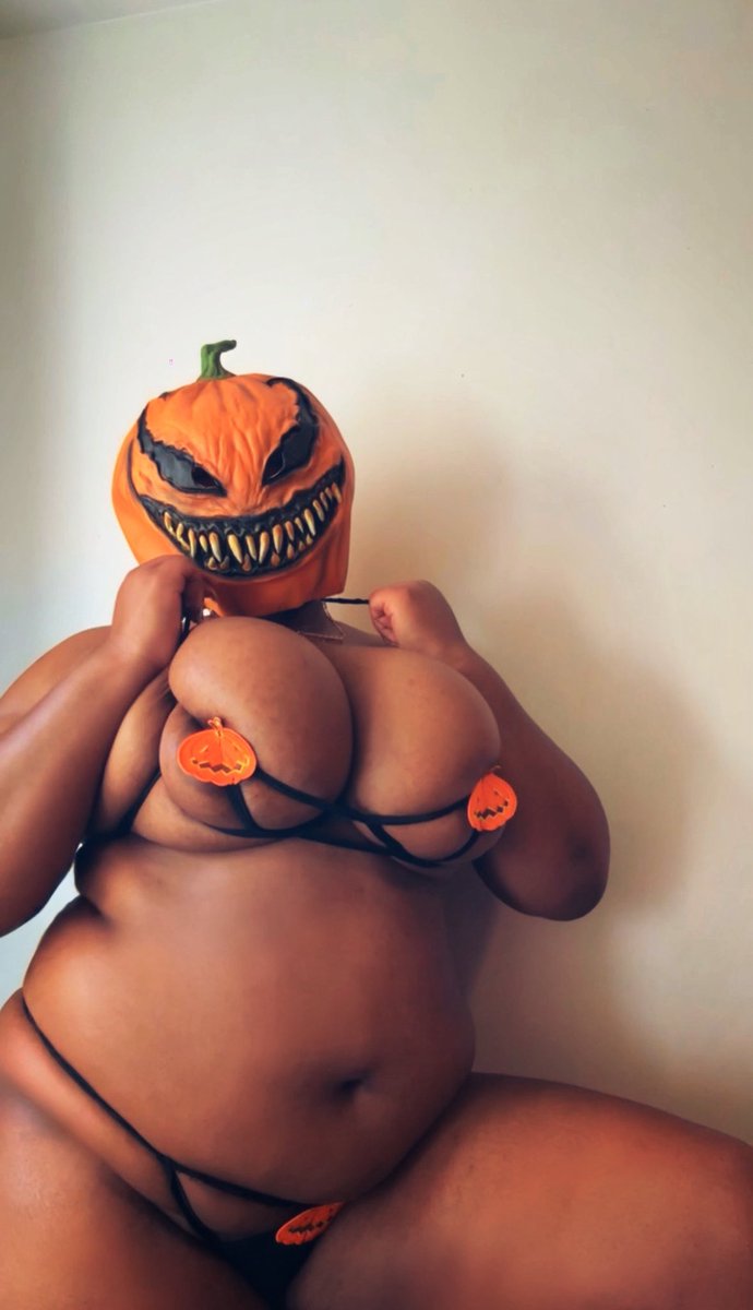 VirgoMommy290's tweet photo. 🎃✨🫶🏾 #spooky https://t.co/ixXosuD2in