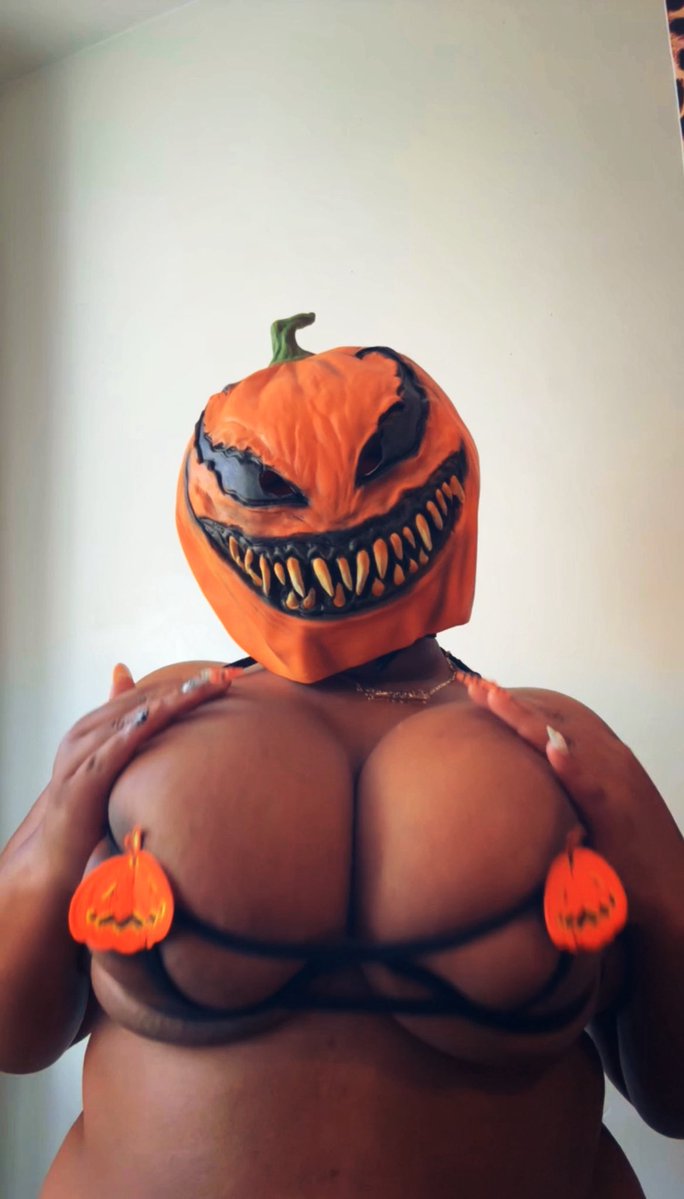 VirgoMommy290's tweet photo. 🎃✨🫶🏾 #spooky https://t.co/ixXosuD2in