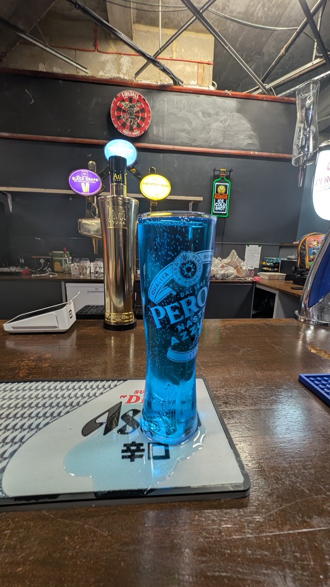 GhostOfChampJc's tweet photo. Seedy seedy gaff selling pints of au vodka on tap. Not well here. https://t.co/NO0oKikaQY