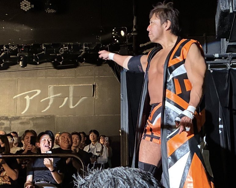 cozy_lariat's tweet photo. おはようございます。

この写真、見れば見るほどジワります。

日曜日の朝からゴメンナサイ。

皆さん、お元気でお過ごし下さい。 https://t.co/jxYJyasU9o