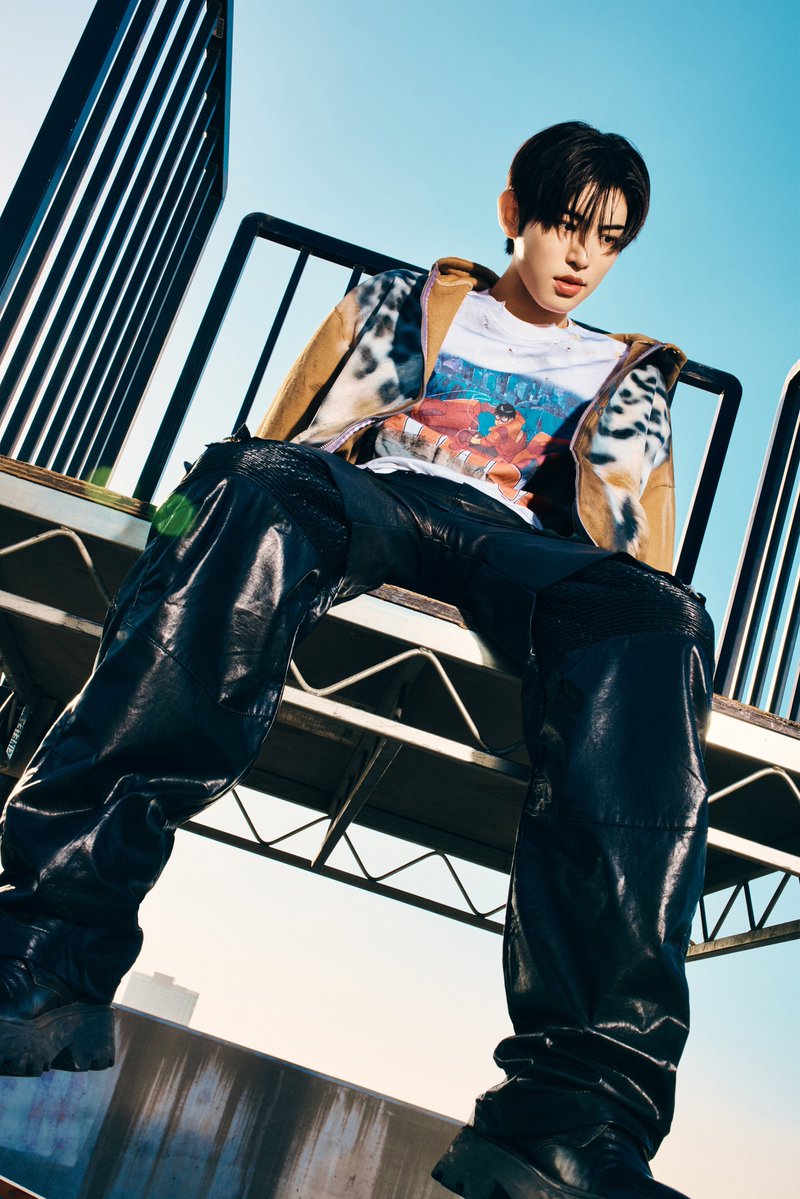 Spain_KickFlip's tweet photo. Fotos del MV "Kick Off The Wall" 💛🏙️ #Minje

5.º mini álbum "KICK OFF THE WALL Pt. 1"
06.10.2026 6PM (KST) (11 AM España) ¡lanzamiento!

Pre-save &amp; Pre-add : https://t.co/24F1tgDGkH

#KickFlip #킥플립
#KICKOFFTHEWALL_Pt1 
#KickOffTheWall #민제 https://t.co/nrNfllOhA0