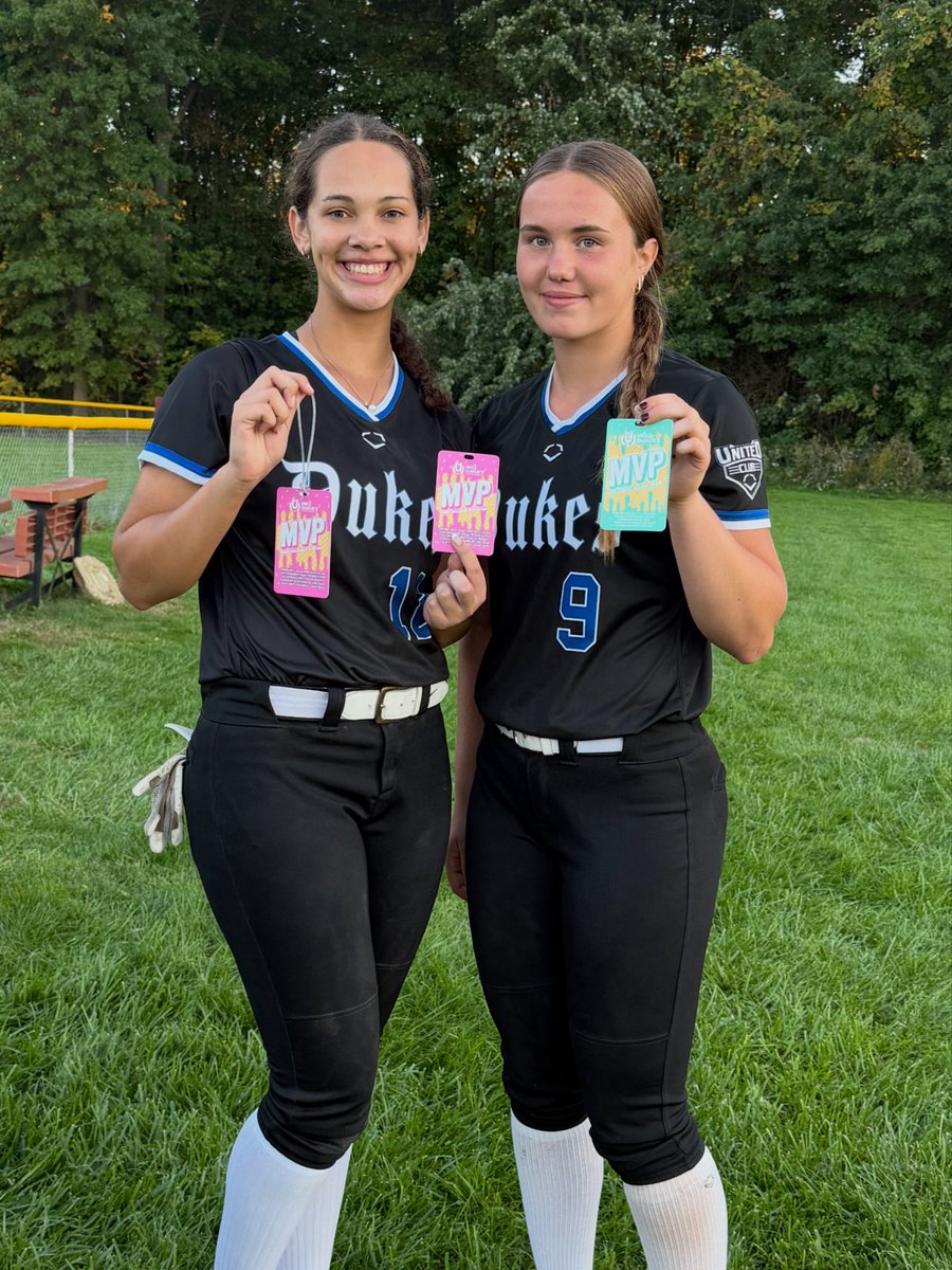 LDBorelli's tweet photo. 🏆 DUKES MVPs 🏆

Three games today. Three MVP awards coming home with the Dukes. 💙🥎

🔥 Sincere Dunlap — MVP in TWO games
🔥 Emily Bird — MVP in ONE game

Way to show up, compete, and make an impact today, ladies! 💪

Different games. Same Dukes energy.

💙 ATTITUDE & EFFORT 💙

#LadyDukesBorelli #DukesSoftball #MVP #AttitudeAndEffort