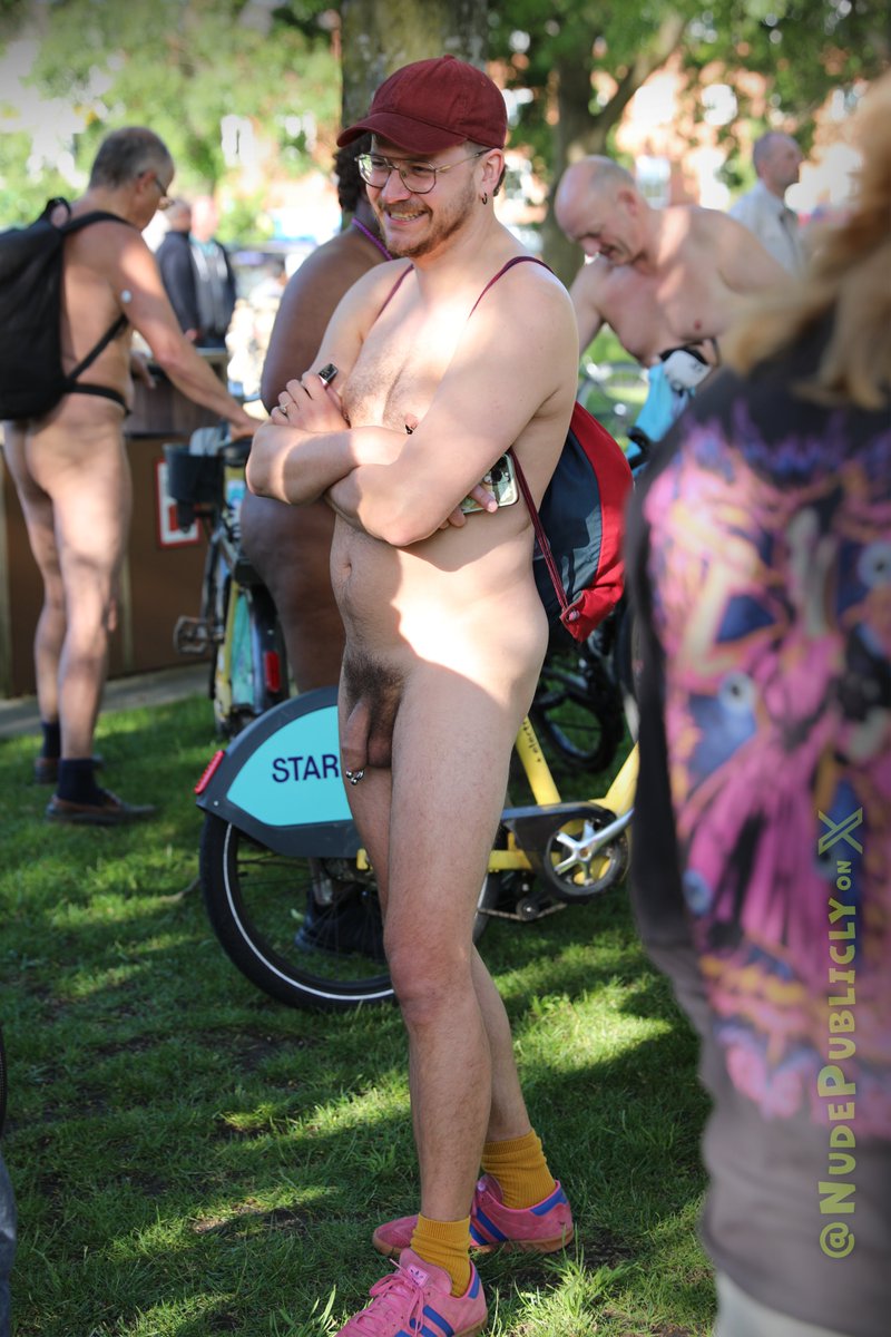 NudePublicly's tweet photo. Having fun naked
More pictures of the willing @NudePublicly
#WNBR #wnbr #WorldNakedBikeRide #malenude #nakedinpublic #nakedman #nudeman #nudeoutdoors #outdoornudity #publicnudity #nudism #nudismo #nudist #nudista #naturismo #naturista #naturism #naturist #fkk #NormalisingNudity #wnbrmanchester #worldnakedbikeridemanchester #wnbr2026 #wnbrmanchester2026