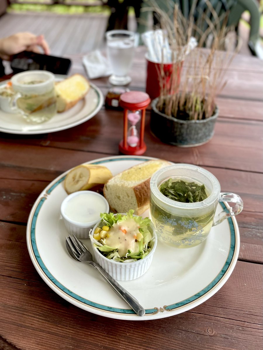 alc88pct's tweet photo. 今日の朝ごはん。ミントティーのモーニングをいただきました。 https://t.co/Fqd9P4VgU6