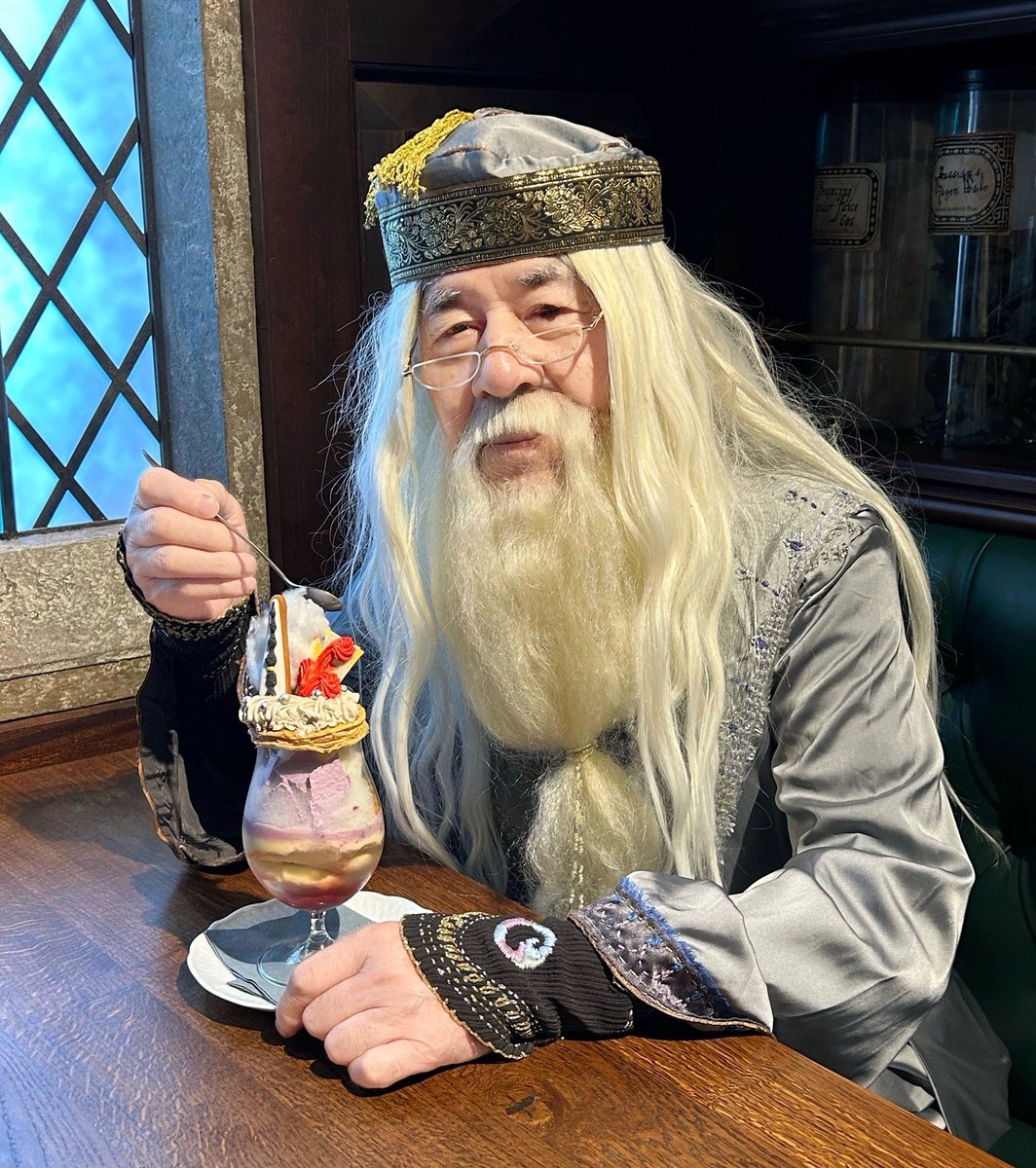 IsekaiOjichan's tweet photo. 女体化はせずとも…… かわいいだけじゃだめかのう〜？🪄✨ https://t.co/PajDvsMMnr