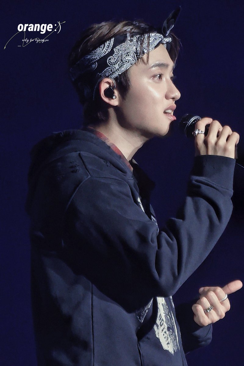 lovedo_orange's tweet photo. 도경수 261003 dayoff in seoul
带我回到Neverland…
#도경수  #Dohkyungsoo #都暻秀 https://t.co/pN7tiq23lx