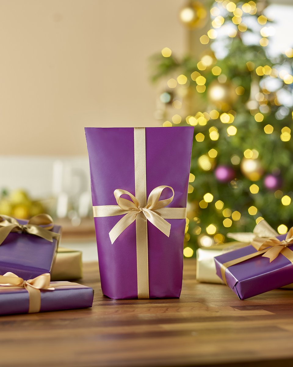 QualityStreetUK's tweet photo. Well well well, what could this be 👀 https://t.co/W1bH6JKW2e