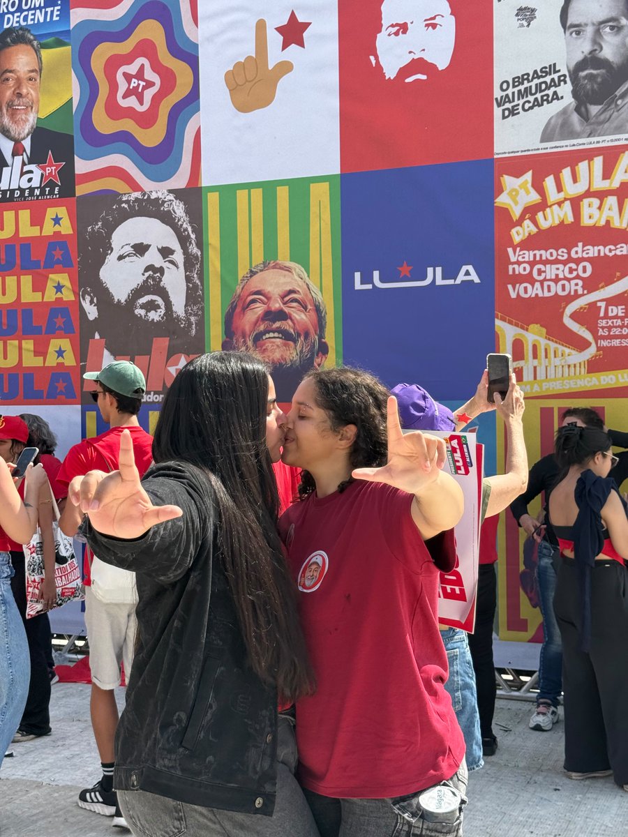 recadolr's tweet photo. LUANETES COM LULA ⭐️ https://t.co/443YHYQx1h