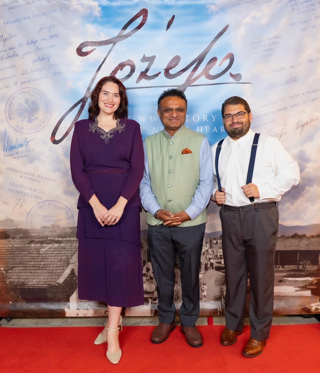 CGILosAngeles's tweet photo. CG @drkjsrini attended the Los Angeles premiere of “JÓZEFA” with writer, director and producer Kathryn Kalucki which recalls the journey of Polish refugees who found safety in India during World War II, thus highlighting a powerful shared chapter of history between the people of India and Poland. CG recalled the small town of Valivade near Kolhapur, which became home to around 5,000 Polish women and children during the war and how that story continues to connect the people of both countries even today.

@MEAIndia @IndianEmbassyUS @IndianDiplomacy @PLinLosAngeles @PolishEmbassyUS @PolandMFA @IndiainPoland @MinOfCultureGoI @ipngovpl @PIB_India

#IndiaInLA #IndiaInUSA #Jozefa #IndiaPoland #SharedHistory #PolishRefugeesInIndia #Valivade #CulturalDiplomacy #LosAngelesPremiere