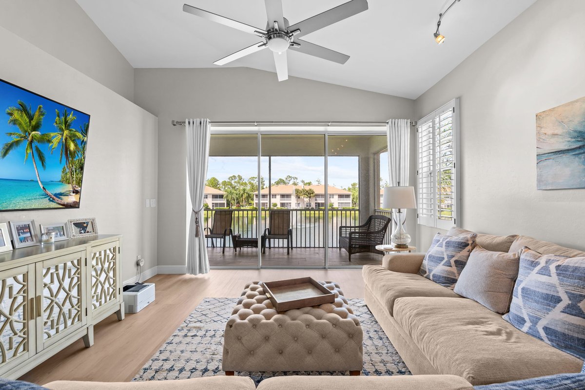 NaplesA1Realtor's tweet photo. Condo - New listing - Naples Florida. Wilshire Lakes, 3 bed/2 bath, remastered, fully furnished.  ready to move in.  Listed $469,0000 Janet Santiago|Premiere Plus Realty  Janetsellsnaples@gmail.com MLS# 226033912 https://t.co/mE31TjkHjY