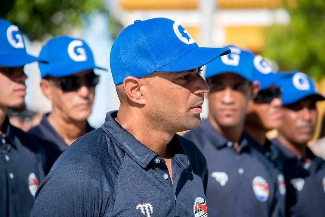 PresidenteYara's tweet photo. #AbanderamientoDelEquipoGranma
⚾️🐴 Acompañamos a nuestros #Alazanes con la confianza de que el esfuerzo, la disciplina y el amor por esta tierra los conducirán a grandes resultados.
¡Éxitos, campeones!
#Yara los acompaña y apoya en cada desafío. https://t.co/NP62FNf17V