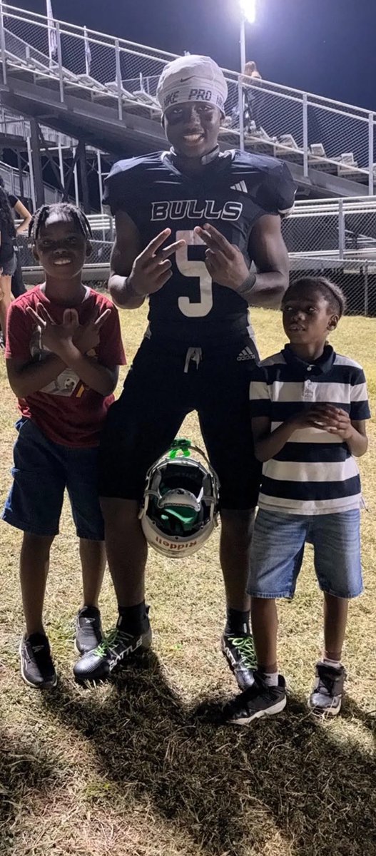nyonisio2029's tweet photo. Dominant team win vs. Berry! 💪🏾🔥 13 carries for 85 yards + 25 receiving yards. We came out and handled business from start to finish! #AGTG #ClassOf2029 #FootballRecruiting

@RaginRidgeFB @Coach_TLucas @CoachFree1906 @CoachGoebbel @JardaleBlakeney @CoachBGentry https://t.co/xI05WcjhPy