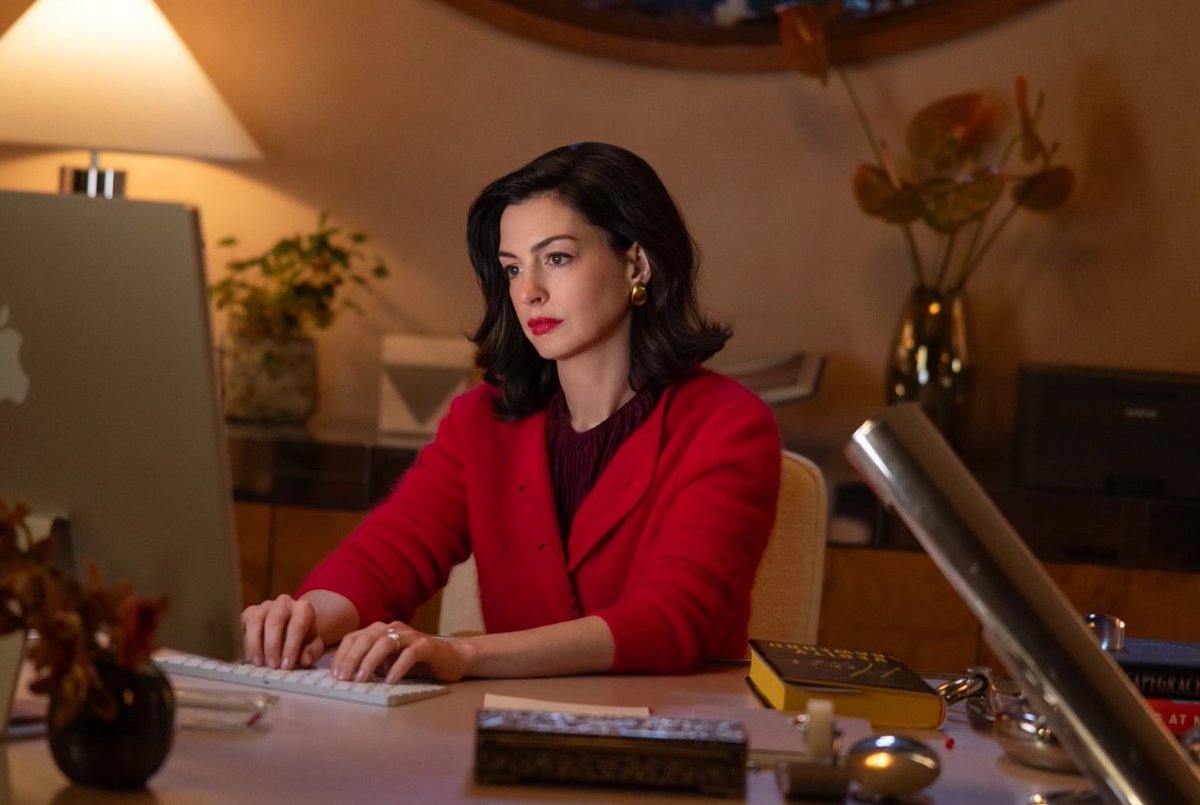 annehathawaybr's tweet photo. SUCESSO! “Verity” liderou as bilheterias nesta sexta-feira, arrecadando US$ 15,1 milhões. Segundo a Variety, o filme deve alcançar US$ 33,6 milhões nos Estados Unidos até o fim de semana. https://t.co/5LR4ZOYIsj