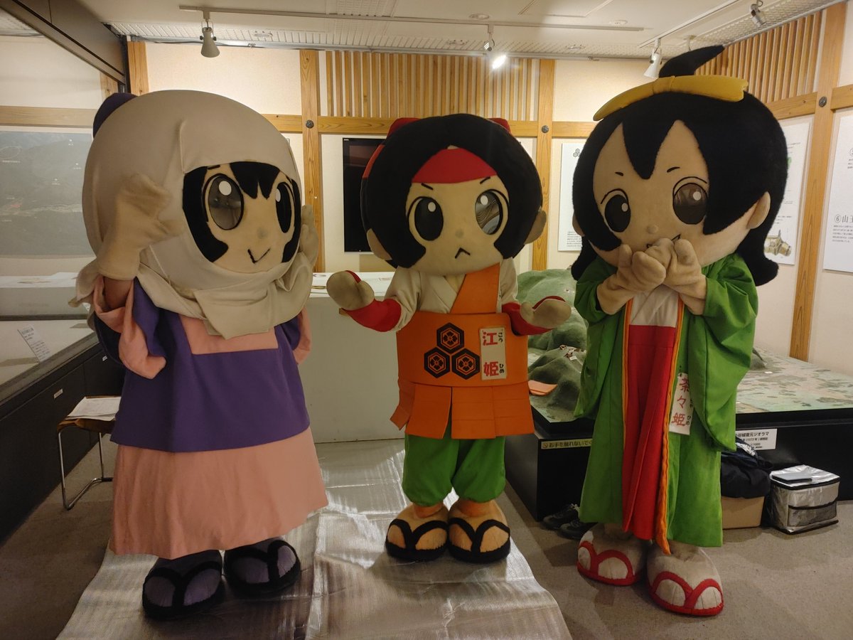 azaisanshimai's tweet photo. みなさんおは���ーございます😊

みんな出陣準備完了〜🥰

今日はよろしくね〜♥️

第1戦は開会式直後だよ〜 https://t.co/fwDqQ6Zvoo